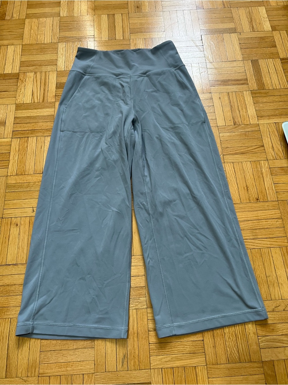 Lululemon wide leg crop